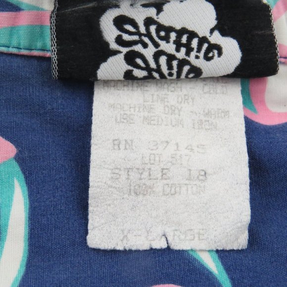 Vintatge Hawaiian Shirt - Pink and Blue Sailboats by Hilo Hattie - Men's XL - Picture 11 of 11